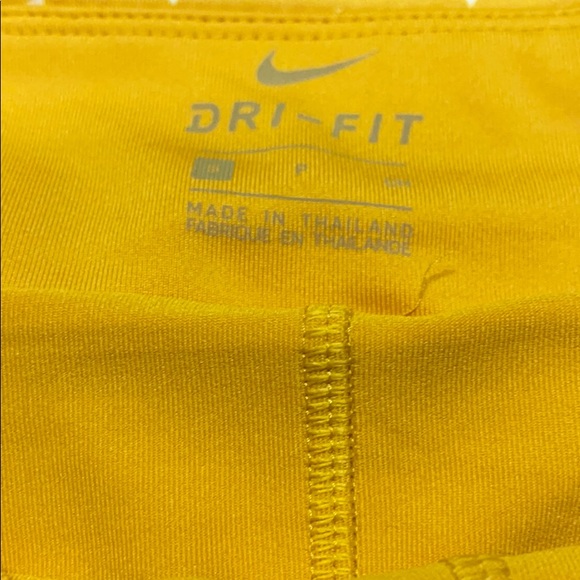 Nike Women’s Golf Skirt - Picture 6 of 8